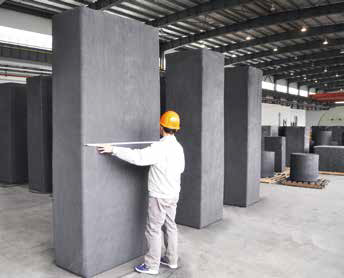 medium grain vibrated(vibration) molded graphite block.png